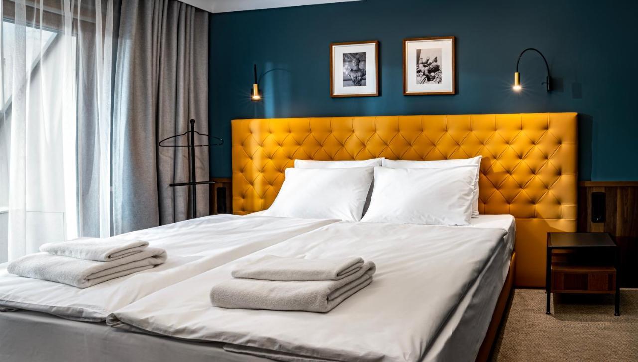 Palatinus Boutique Hotel Печ Екстериор снимка