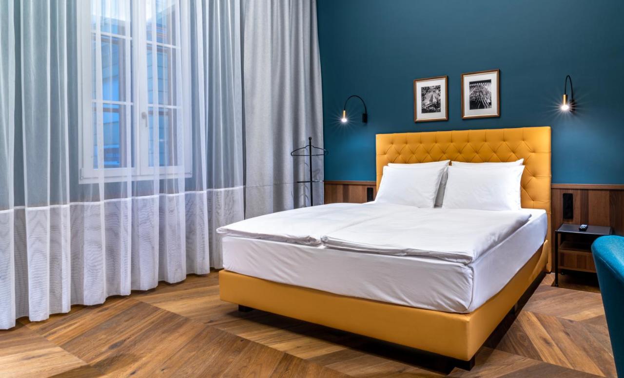 Palatinus Boutique Hotel Печ Екстериор снимка