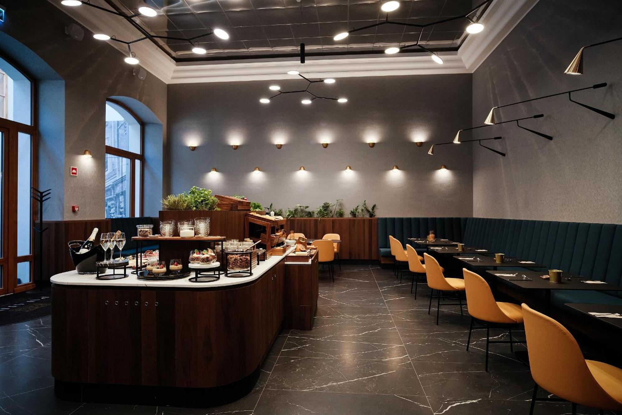 Palatinus Boutique Hotel Печ Екстериор снимка